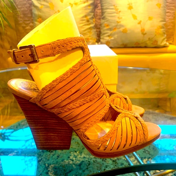 ✨ Vince Camuto✨ Tan Nubuck Peep Toe Strap Wedge Slingbacks - Picture 7 of 13